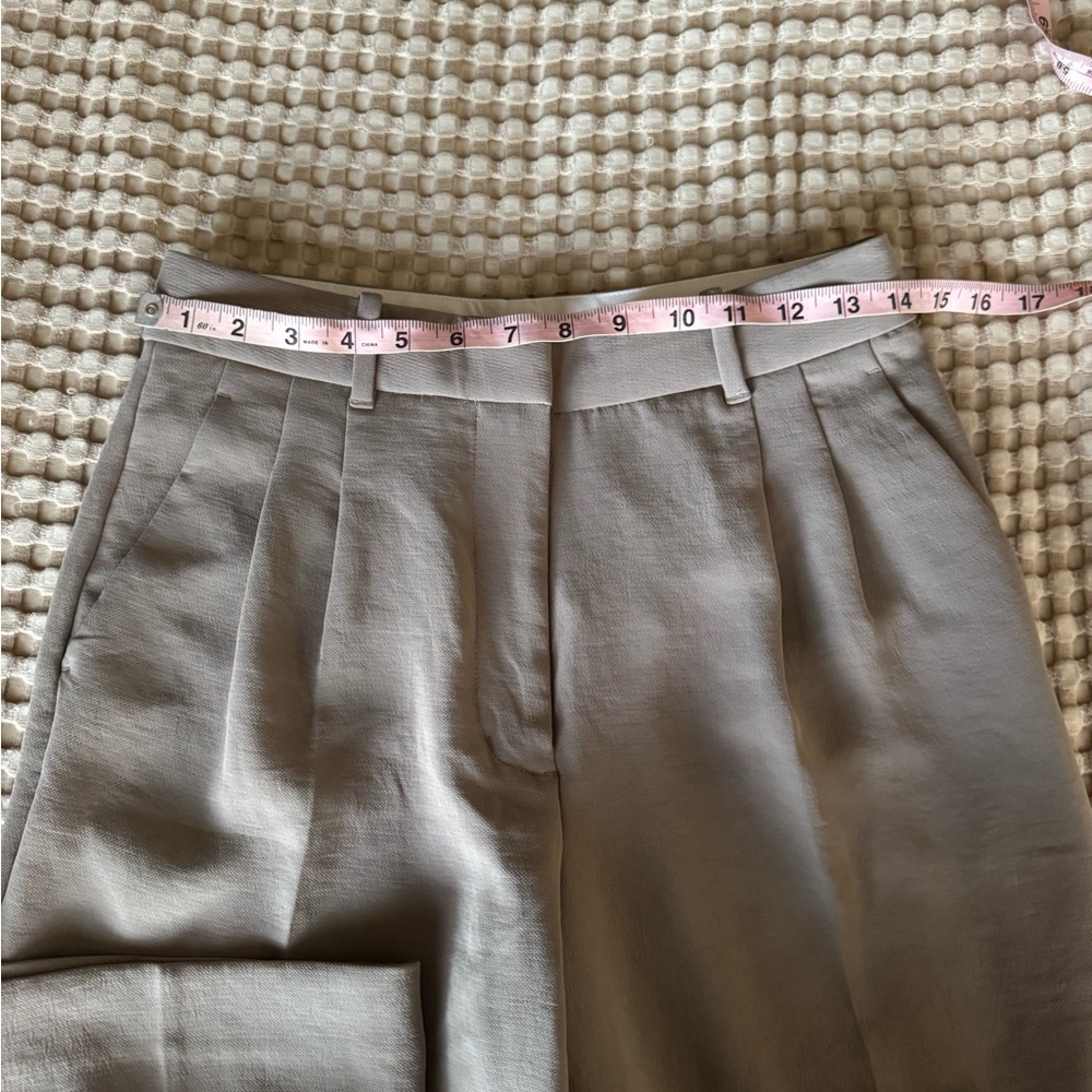 Aritzia The Effortless Pant - Turner Taupe - Picture 10 of 11